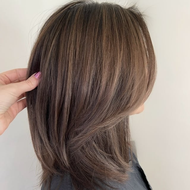 Straight layers on mid-length hair by Zahava at Poza Salon, Charlotte, NC